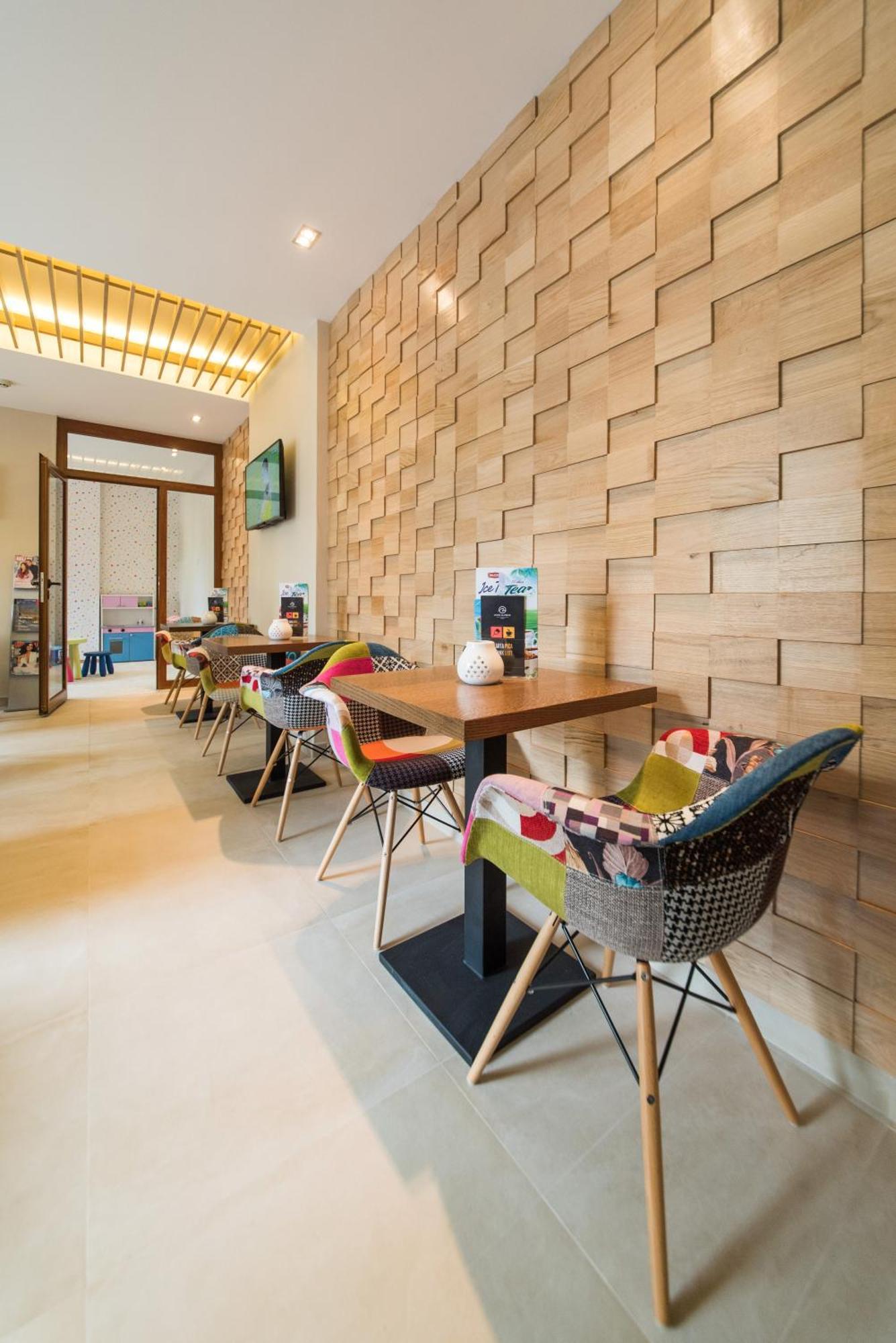 زلاتيبور Hotel Mons المظهر الخارجي الصورة