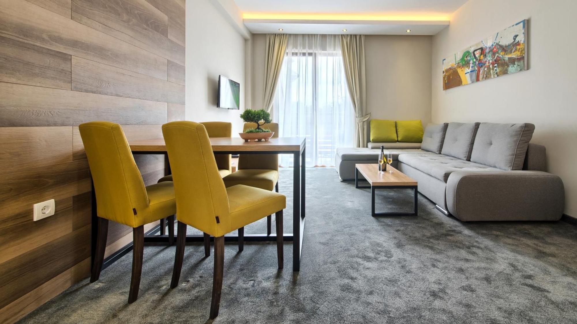 زلاتيبور Hotel Mons المظهر الخارجي الصورة
