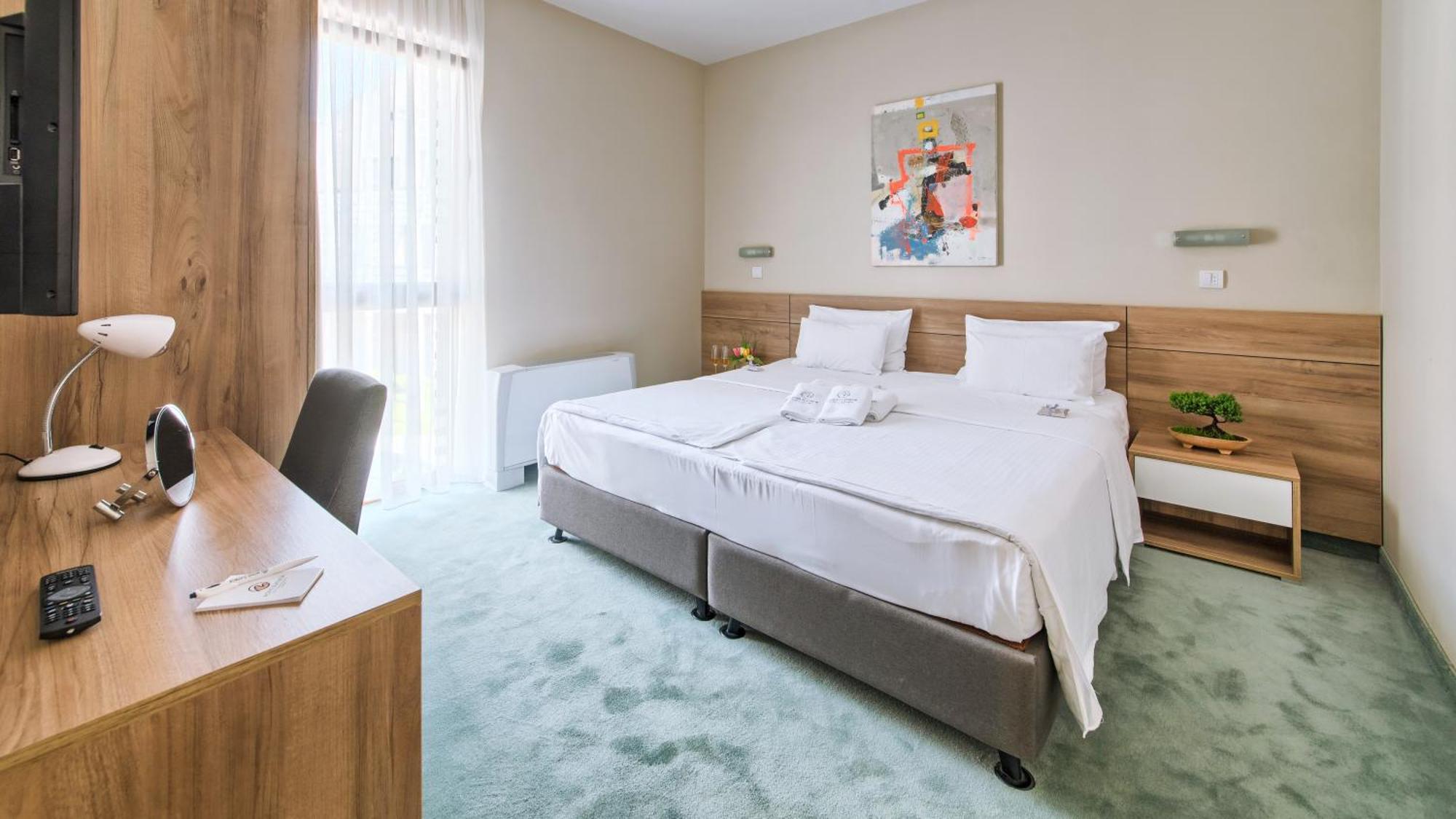 زلاتيبور Hotel Mons المظهر الخارجي الصورة