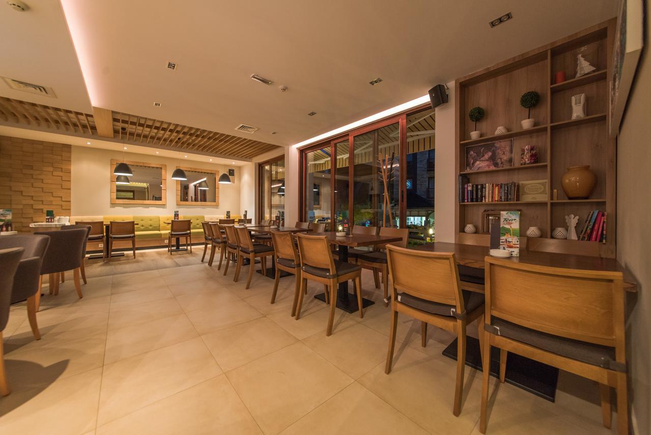 زلاتيبور Hotel Mons المظهر الخارجي الصورة